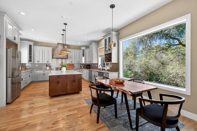 622 Lakeridge Dr, Auburn, CA 95603