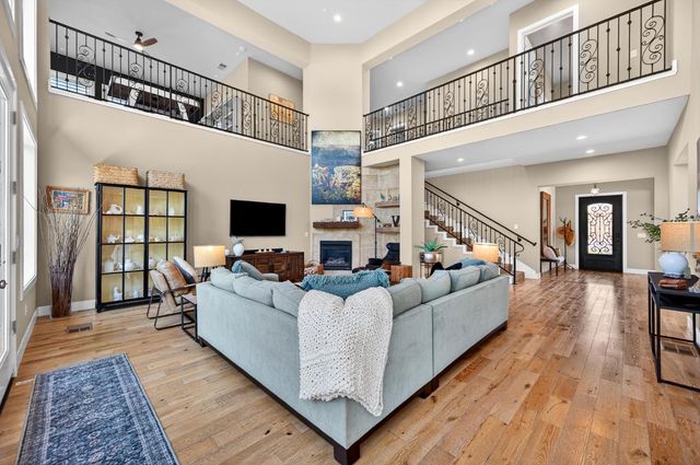 622 Lakeridge Dr, Auburn, CA 95603