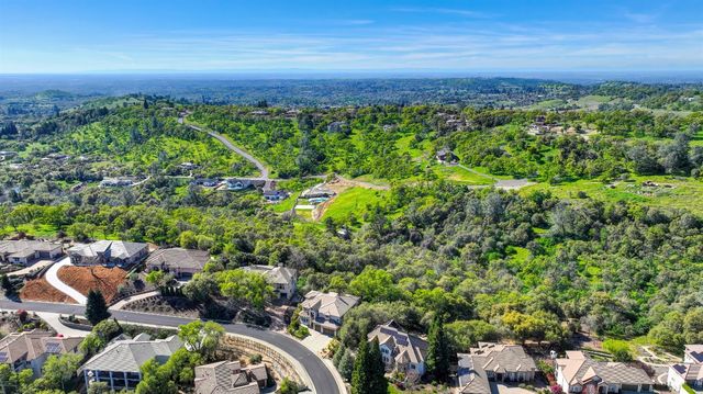 622 Lakeridge Dr, Auburn, CA 95603