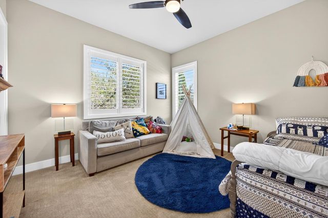 622 Lakeridge Dr, Auburn, CA 95603