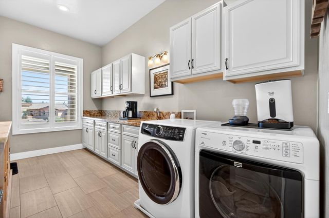 622 Lakeridge Dr, Auburn, CA 95603