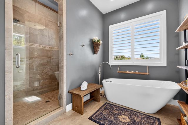 622 Lakeridge Dr, Auburn, CA 95603