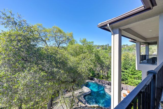 622 Lakeridge Dr, Auburn, CA 95603