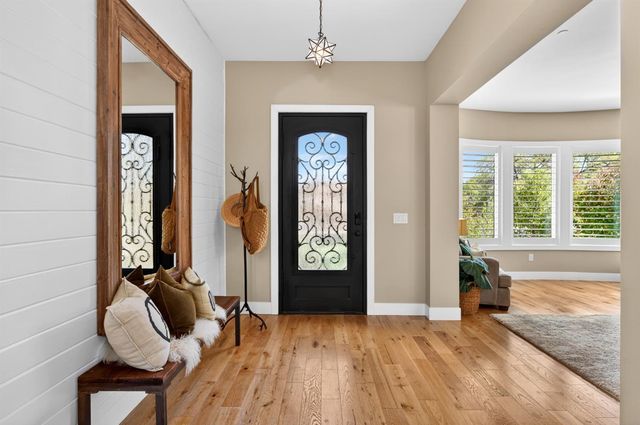 622 Lakeridge Dr, Auburn, CA 95603