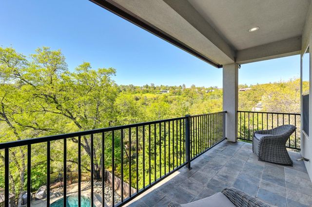 622 Lakeridge Dr, Auburn, CA 95603