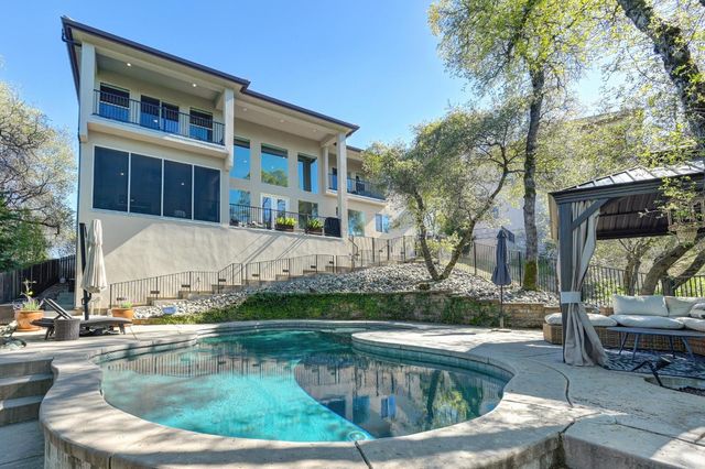 622 Lakeridge Dr, Auburn, CA 95603