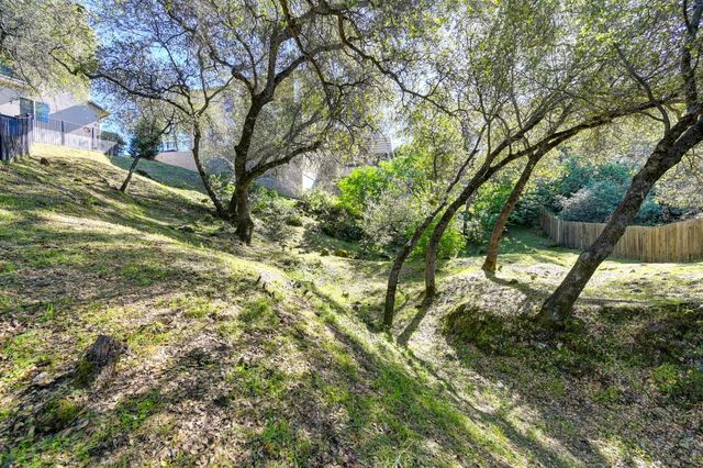622 Lakeridge Dr, Auburn, CA 95603