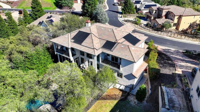 622 Lakeridge Dr, Auburn, CA 95603