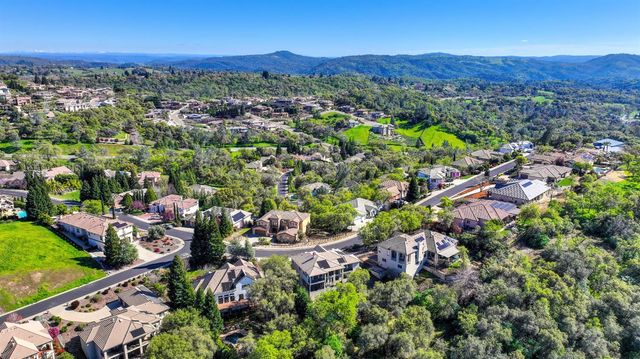 622 Lakeridge Dr, Auburn, CA 95603