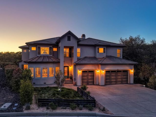 622 Lakeridge Dr, Auburn, CA 95603