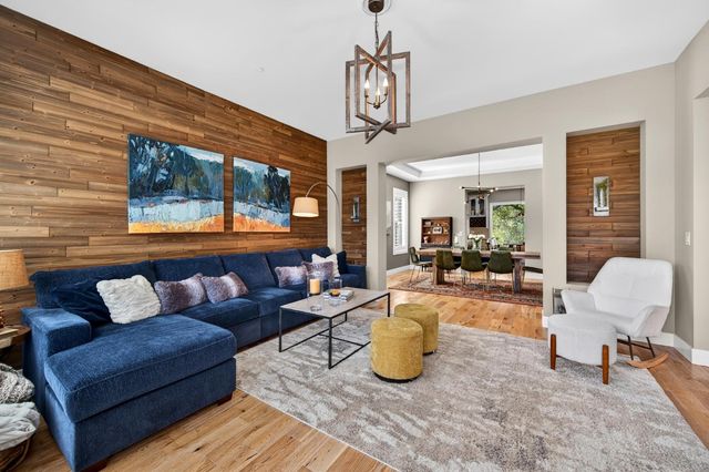 622 Lakeridge Dr, Auburn, CA 95603