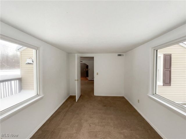 14895 Old Oak Drive, Strongsville, OH 44149