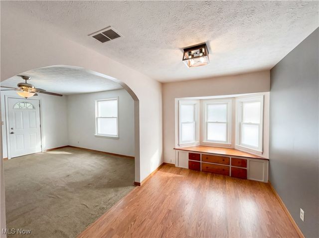 14895 Old Oak Drive, Strongsville, OH 44149