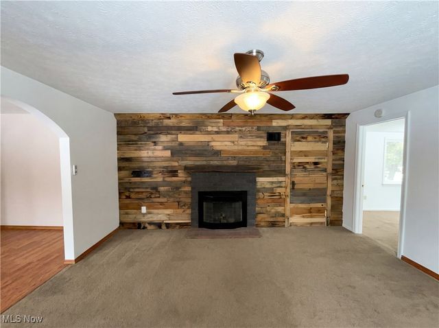 14895 Old Oak Drive, Strongsville, OH 44149