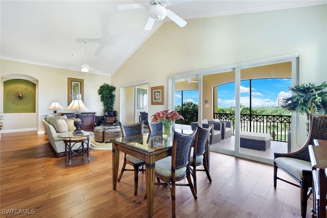 1486 Borghese LN 301, Naples, FL 34114