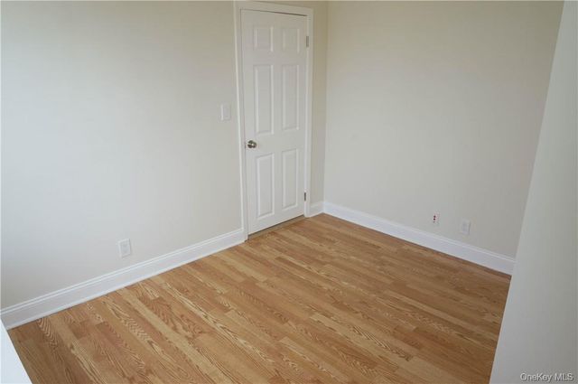 80 Dunwoodie Street 2W, Yonkers, NY 10704