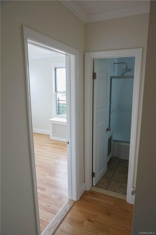 80 Dunwoodie Street 2W, Yonkers, NY 10704