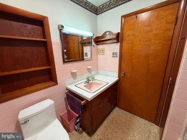 2944 BERNVILLE RD, Leesport, PA 19533