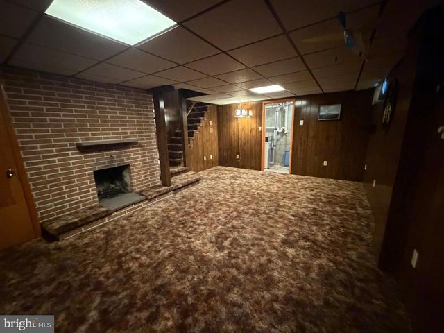 2944 BERNVILLE RD, Leesport, PA 19533