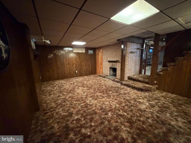 2944 BERNVILLE RD, Leesport, PA 19533