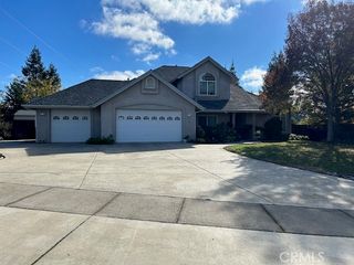 14 Sparrow Hawk, Chico, CA 95928
