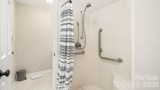 691 Carlton Drive, Gastonia, NC 28054