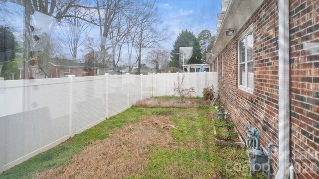 691 Carlton Drive, Gastonia, NC 28054