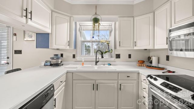 691 Carlton Drive, Gastonia, NC 28054