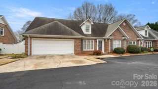 691 Carlton Drive, Gastonia, NC 28054