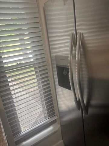 932 Dry Valley Court, Villa Hills, KY 41017