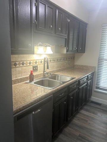 932 Dry Valley Court, Villa Hills, KY 41017