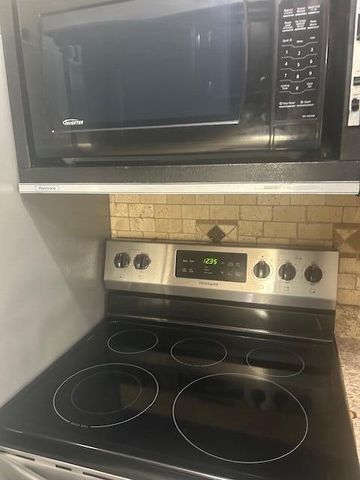 932 Dry Valley Court, Villa Hills, KY 41017