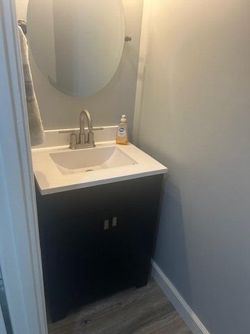 932 Dry Valley Court, Villa Hills, KY 41017