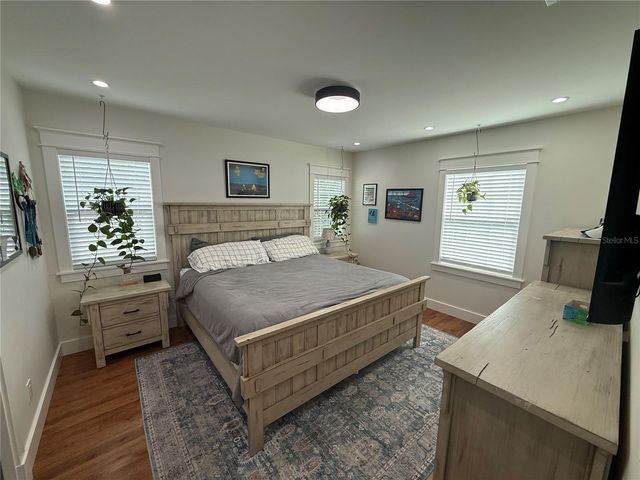 6007 N CENTRAL AVENUE, Tampa, FL 33604