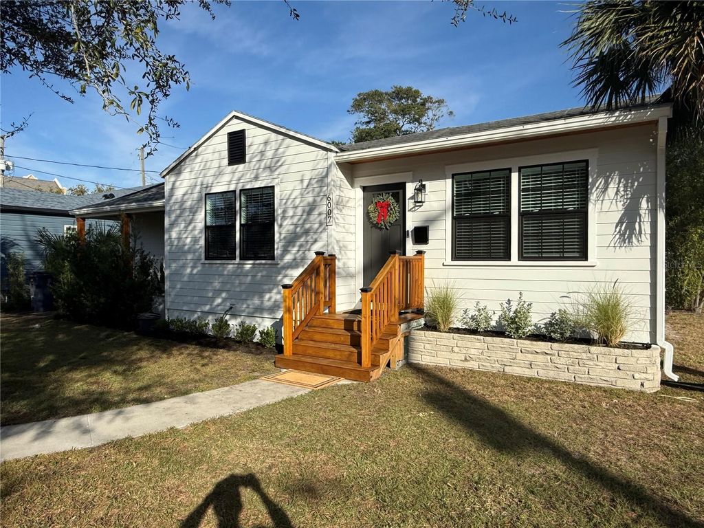 6007 N CENTRAL AVENUE, Tampa, FL 33604