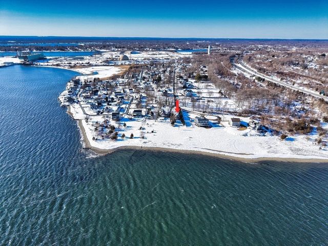 2 Oneil Rd, Somerset, MA 02725