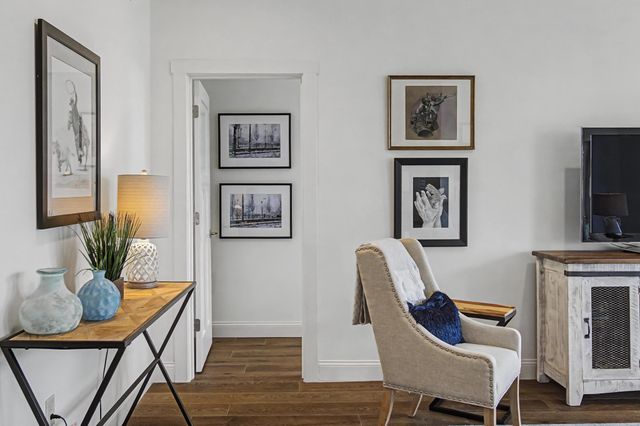 40 College St Apt 303, Burlington, VT 05401