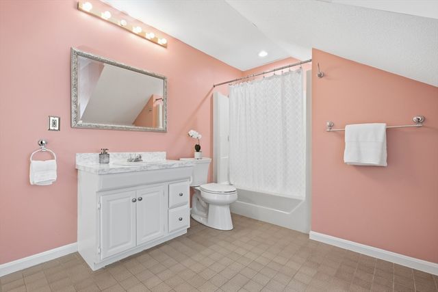 2 Greystone Drive 2, Middleton, MA 01949