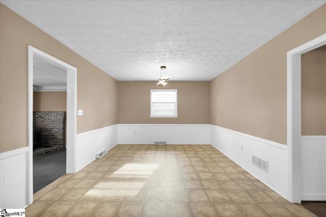 132 Waverly Street, Easley, SC 29642