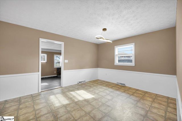 132 Waverly Street, Easley, SC 29642