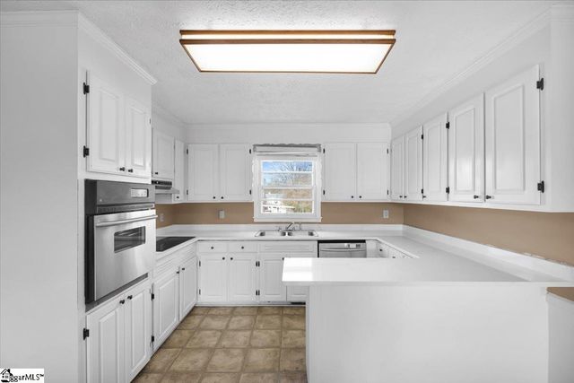 132 Waverly Street, Easley, SC 29642