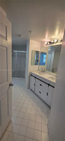 17150 N Bay Rd 2602, Sunny Isles Beach, FL 33160