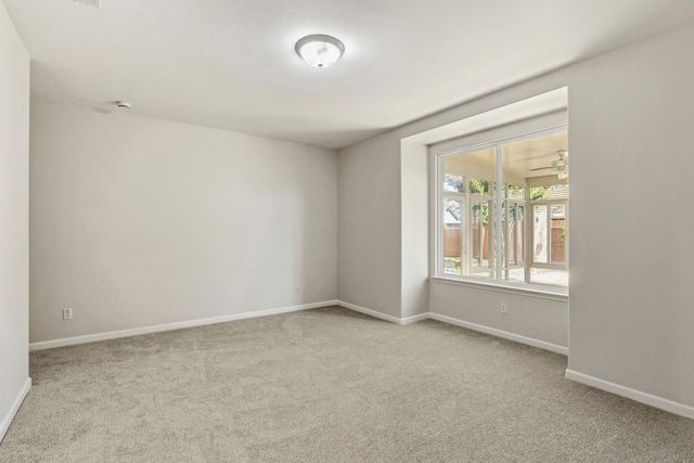 7552 Abbey Cir, Elk Grove, CA 95757