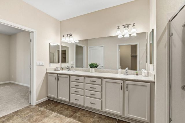 7552 Abbey Cir, Elk Grove, CA 95757