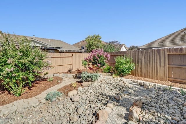 7552 Abbey Cir, Elk Grove, CA 95757