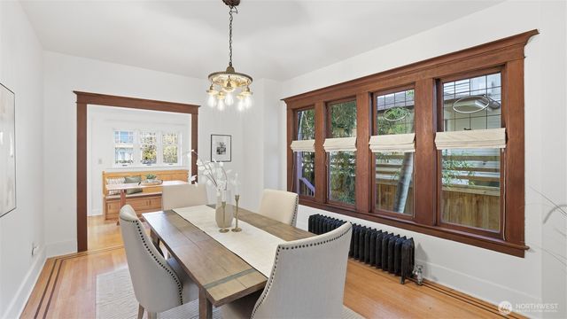 908 15th Avenue E, Seattle, WA 98112