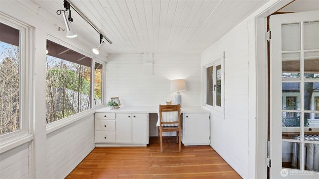 908 15th Avenue E, Seattle, WA 98112