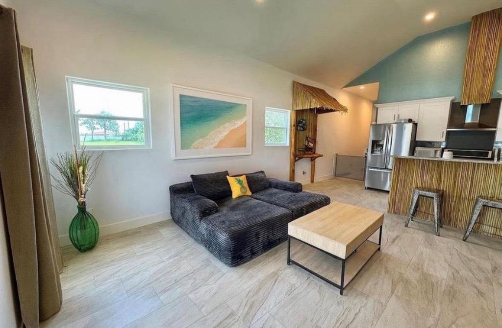 506 Jenni Lane, San Leon, TX 77539