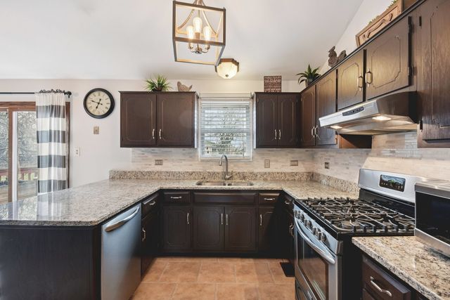 7553 W Inverness Lane, Frankfort, IL 60423