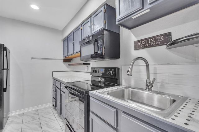 2612 San Pedro ST 209, Austin, TX 78705